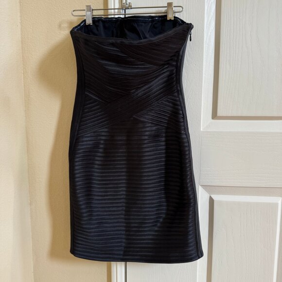 BCBGMAXAZRIA Cocktail Mini Dress - Picture 4 of 6